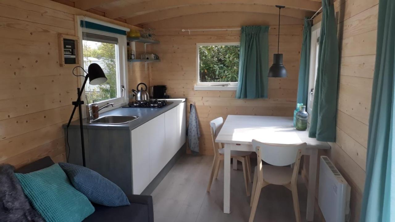 Hotel Tiny House Op Wielen Friesland Workum Esterno foto